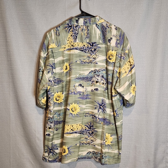 tommy bahama shirt size large 100% silk - Picture 3 of 3